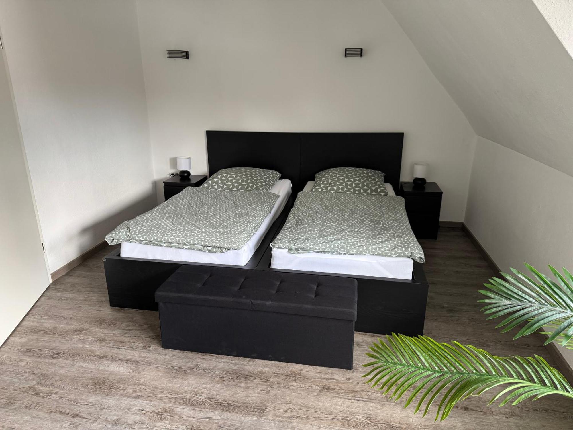 Ferienwohnung Am See Dillich - Eigener Garten - Ruhige Lage - Natur Vor Der Haustuer Borken  Bagian luar foto